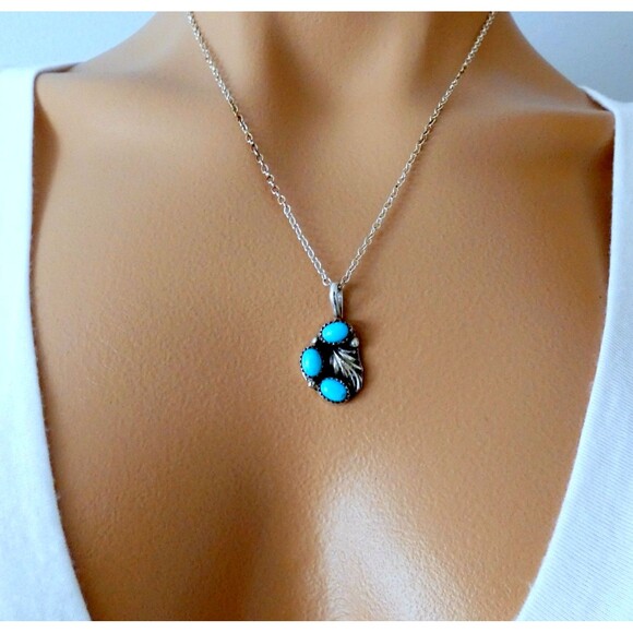 Vintage Native American Navajo  Sterling Silver Turquoise Pendant - Picture 3 of 8